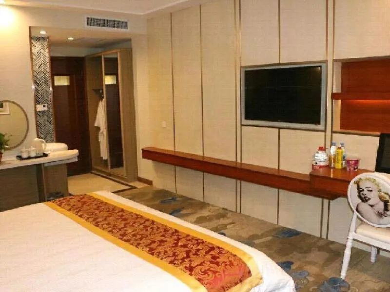 ***  Greentree Alliance Zhengzhou Railway Station West Square Hotel China