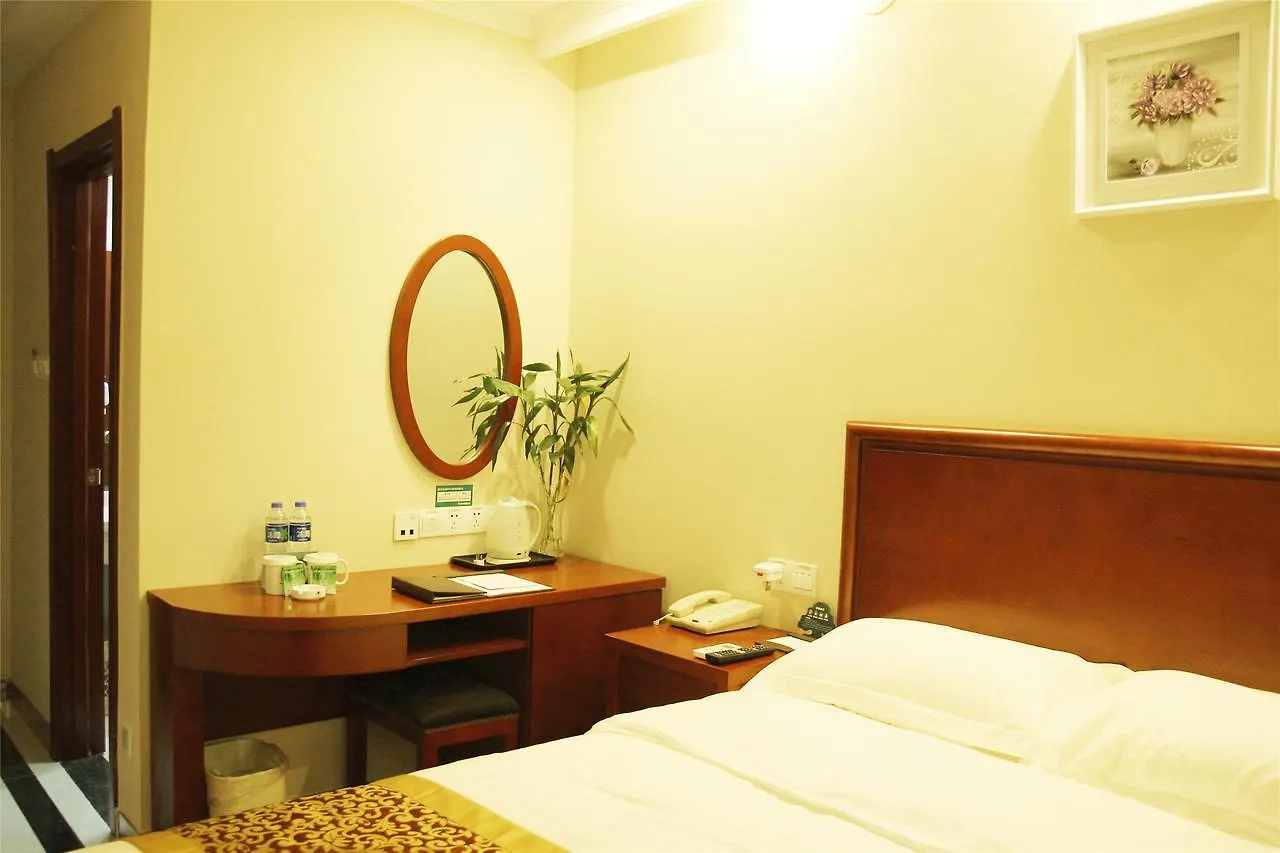 Greentree Alliance Zhengzhou Railway Station West Square Hotel China